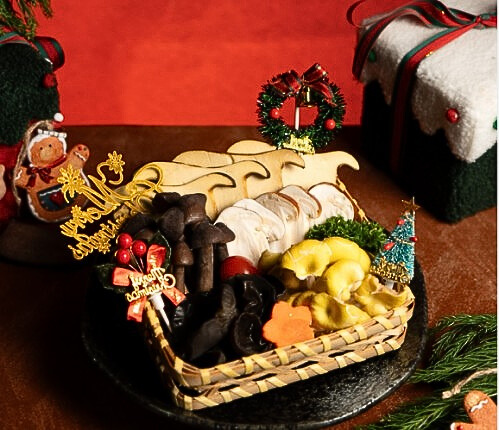 湊湊火鍋全新「冬日懷石聖誕盛宴」肉肉聖誕樹 / 海龍皇一品兩吃 / 龍躉珍菌鮮魚鍋