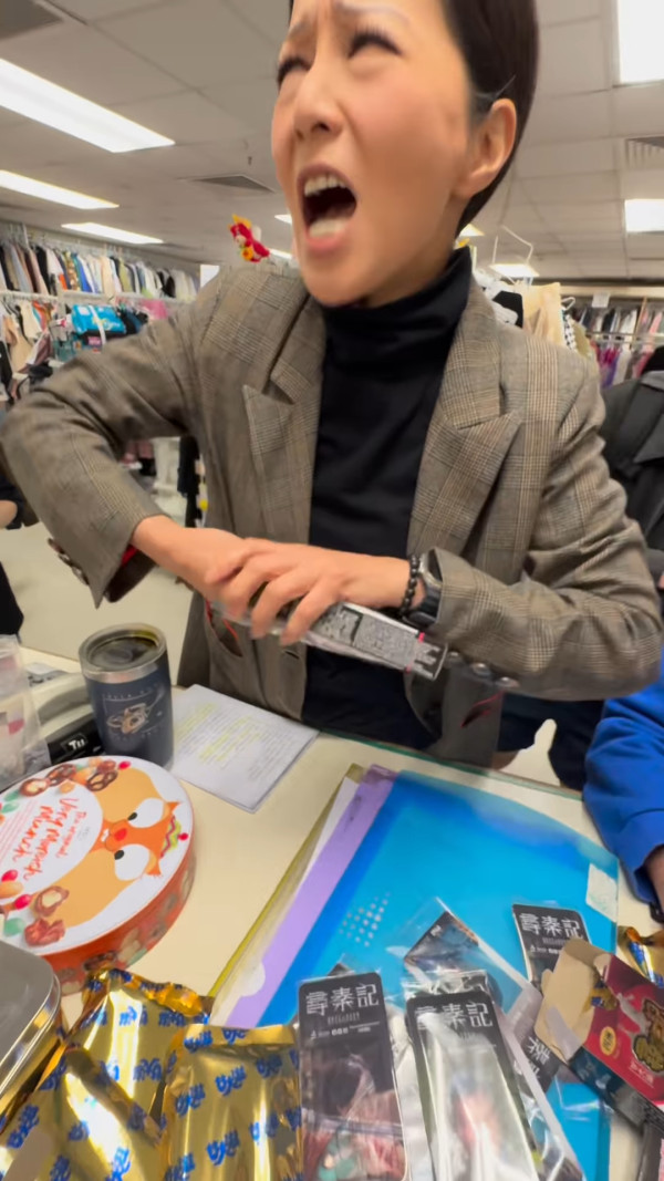 陳浚霆抽《尋秦記》小卡連開10盒古天樂？事與願違崩潰大叫︰我想要滕麗名呀！