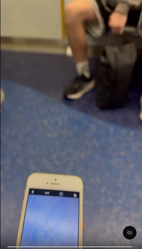 中九龍繞道通車亂象頻生 的士U-Turn 逆線亂行險撞重型車 網民：直頭係瘋狂駕駛