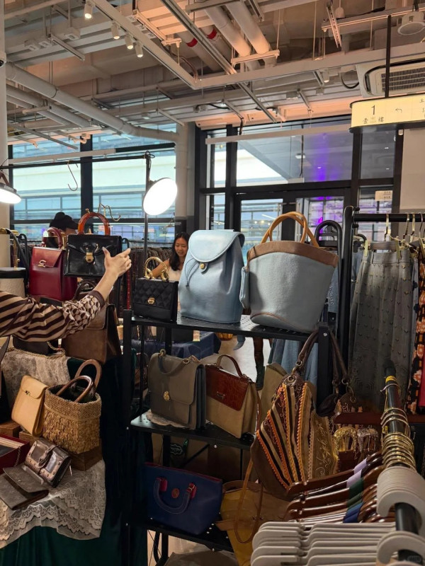 Threads爆紅復古市集！逾百攤位/歐美古著/聖誕限定　網民讚爆：完全唔似喺香港