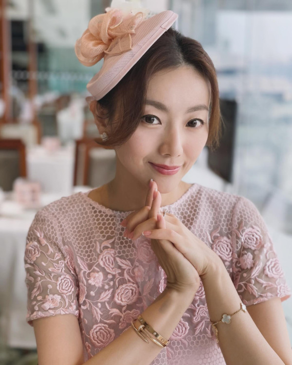 前新聞主播周嘉儀百萬愛馬仕手袋櫃極震撼 半山豪宅內貌曝光！落地窗睇無敵海景