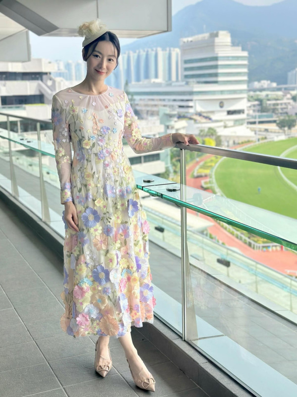 前新聞主播周嘉儀百萬愛馬仕手袋櫃極震撼 半山豪宅內貌曝光！落地窗睇無敵海景