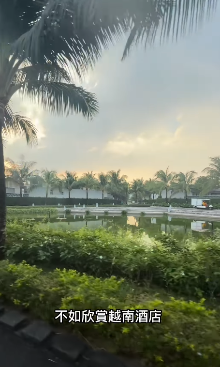 前港姐冠軍一家使2萬遊富國島！兩女之母比堅尼大解放曬零贅肉身材 