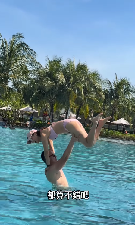 前港姐冠軍一家使2萬遊富國島！兩女之母比堅尼大解放曬零贅肉身材 