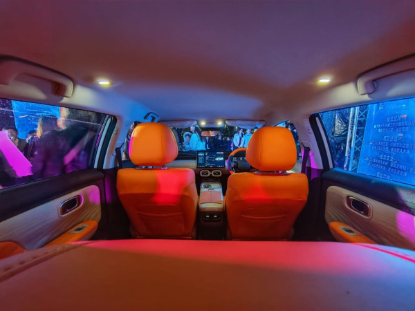 細車仔變身「1.8 米大床」？$14.2 萬起 AION UT 正式抵港！續航 500km + 無線 CarPlay 超抵玩