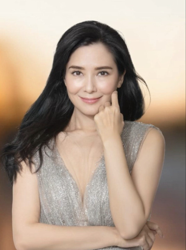 《尋秦記》三大女主角真實狀態同框曝光！凍齡術高下立見 真人最跌Watt竟然係呢一位？