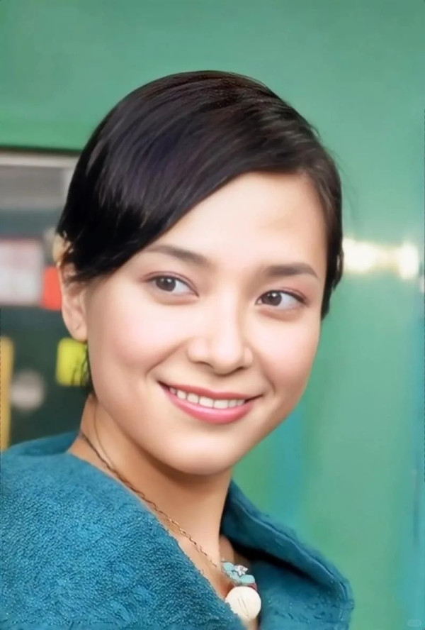 51歲郭羨妮近距離驚見暴瘦見骨 生圖流出臉頰凹陷嚇壞網民︰動作很慢