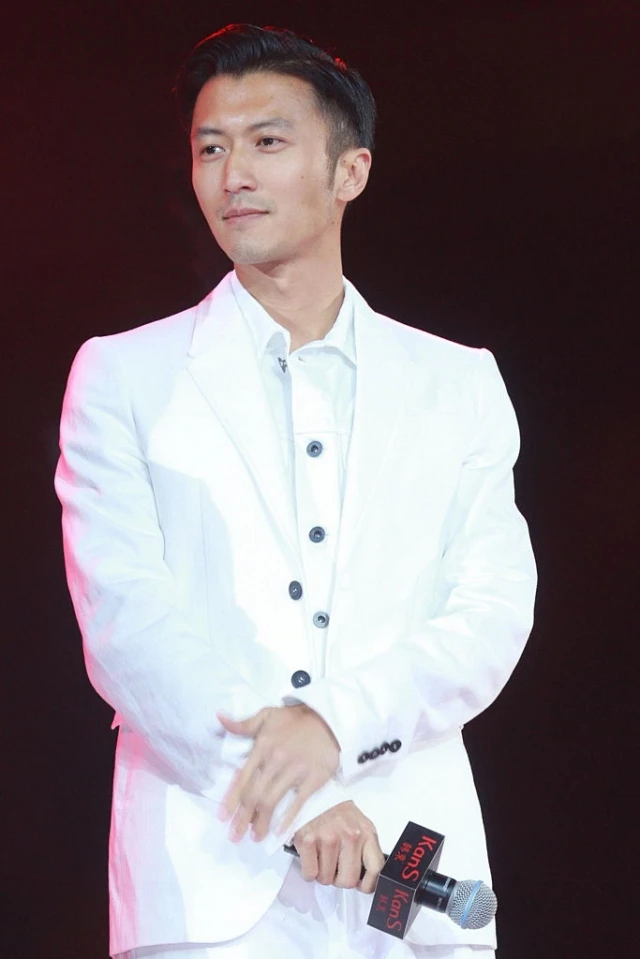 Yahoo搜尋2025年熱搜娛樂人物排行榜！28歲TVB新一代男神首次殺入榜單