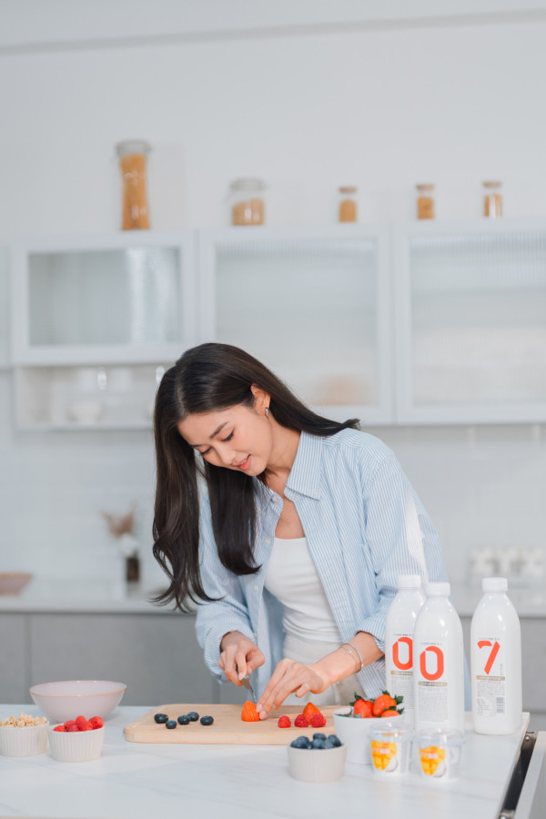 卡士乳酪推出全新產品「芒芒椰椰」 岑麗香攜大仔Jacob首次母子檔上陣拍攝支持