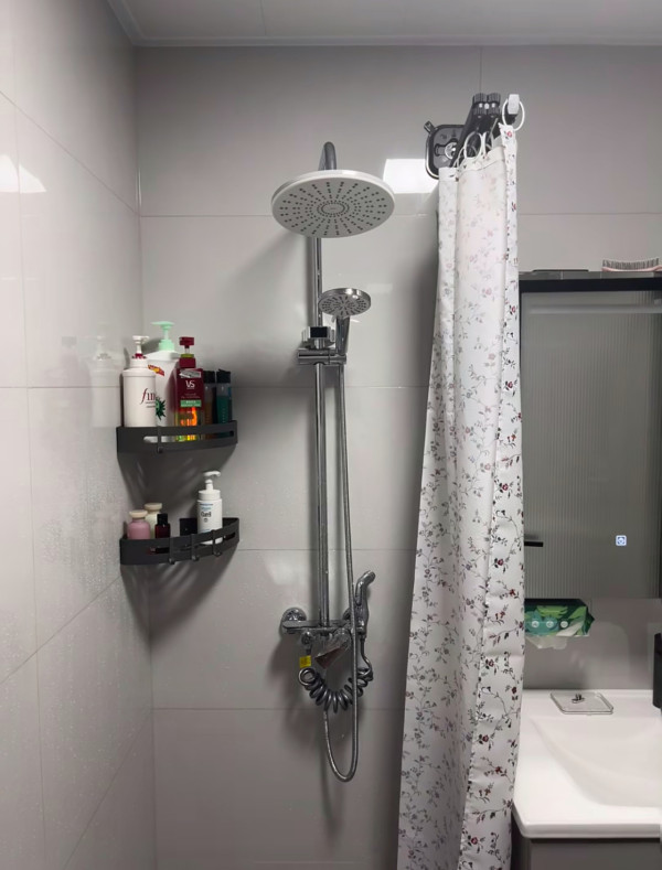 沖涼唔再成地水！公屋/納米樓必裝3大「乾濕分離」神物　免玻璃門/鑽牆一貼即用