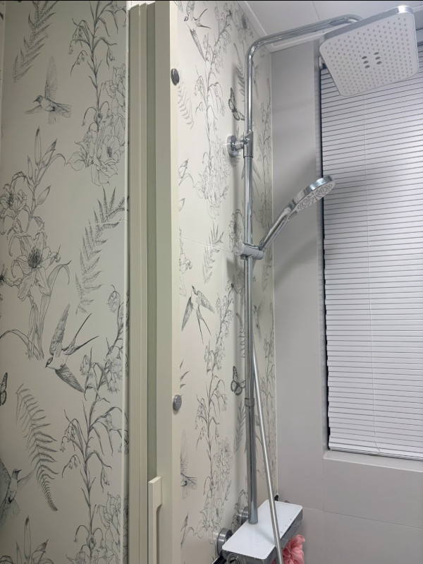 沖涼唔再成地水！公屋/納米樓必裝3大「乾濕分離」神物　免玻璃門/鑽牆一貼即用