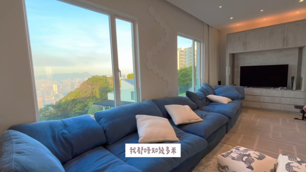 五索首度公開山頂豪宅10間房極震撼 豪設頂層室內樹屋！沙發3米咁長竟然唔係坐？