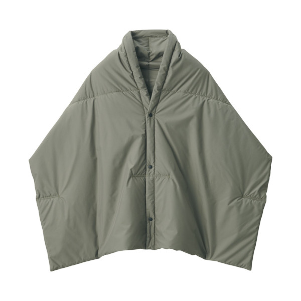 旅行好貨唔出口？日本MUJI獨家披肩防水發熱秒變枕頭 網民期待香港幾時有？ 