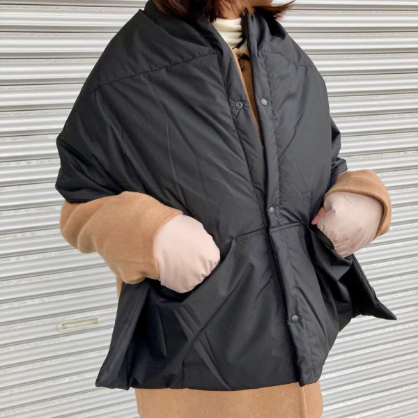 旅行好貨唔出口？日本MUJI獨家披肩防水發熱秒變枕頭 網民期待香港幾時有？ 