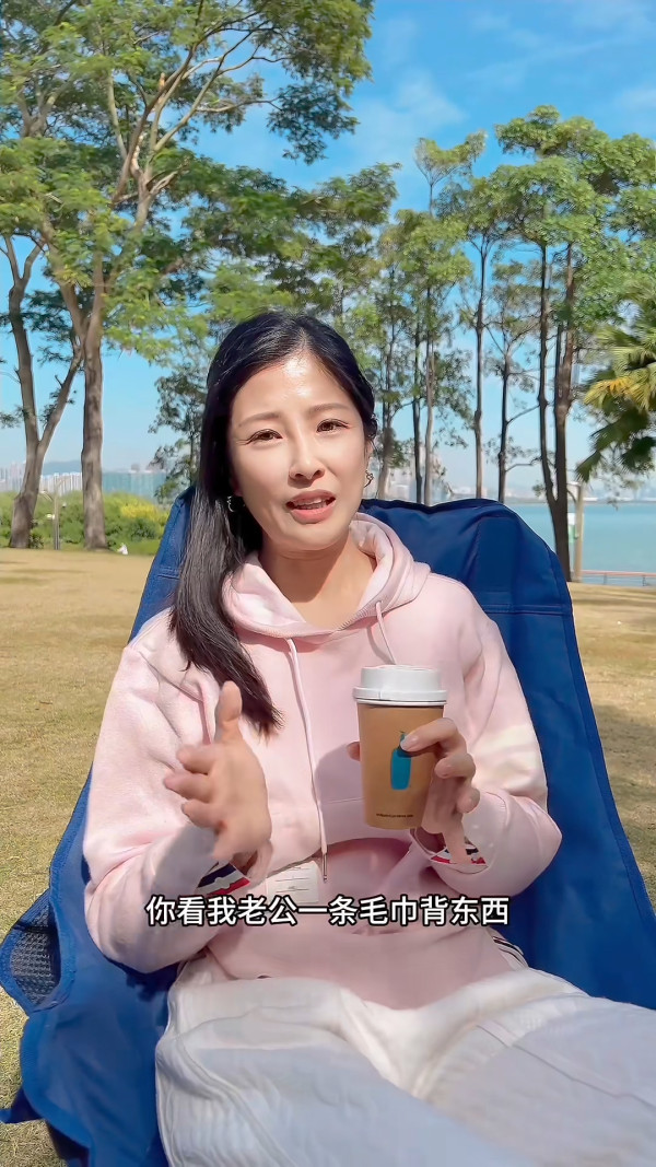 洪天明周家蔚宣布舉家移居深圳 一家四口告別大埔2000呎豪宅！兩公婆親自搬屋極盡艱辛