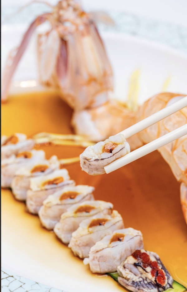 中環美食｜百年古蹟畢打行變身粵菜館！名廚陳思海坐鎮「中環飯店」　必食惹味砂鍋炒蟹＋爆膏溏心瀨尿蝦