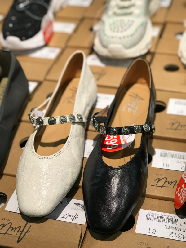 開倉特賣｜銅鑼灣時代廣場聖誕優惠低至1折！運動鞋/卡通被套/羊毛被$299起！Doughnut/Champion/Columbia/Josef Seibel