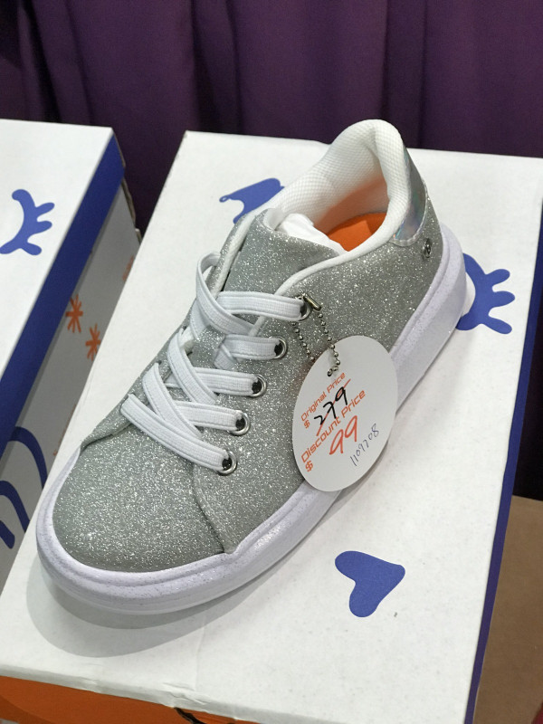 開倉特賣｜銅鑼灣時代廣場聖誕優惠低至1折！運動鞋/卡通被套/羊毛被$299起！Doughnut/Champion/Columbia/Josef Seibel