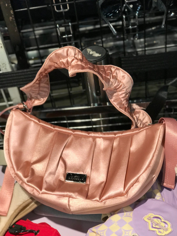 開倉特賣｜銅鑼灣時代廣場聖誕優惠低至1折！運動鞋/卡通被套/羊毛被$299起！Doughnut/Champion/Columbia/Josef Seibel