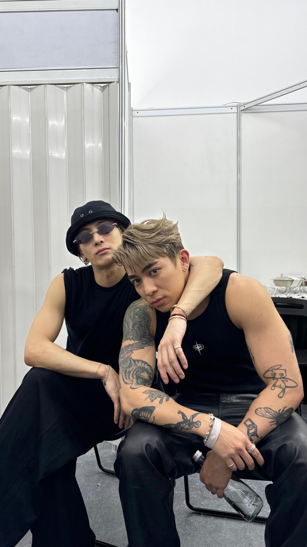 Tyson Yoshi劇透與王嘉爾Jackson合作新歌！疑預告明年1月澳門演唱會合體首唱