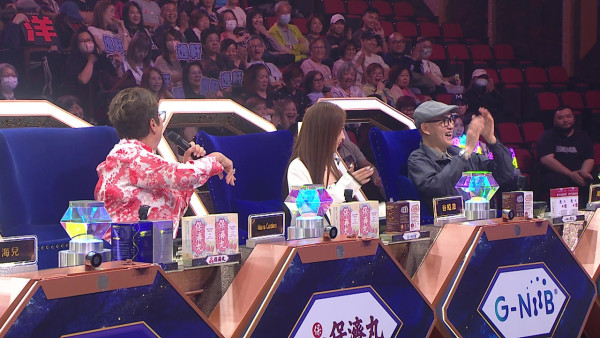 中年好聲音4｜36歲陳穎詩巨肺靚聲折服評審 車婉婉寸爆周國豐「以前作孽太深」