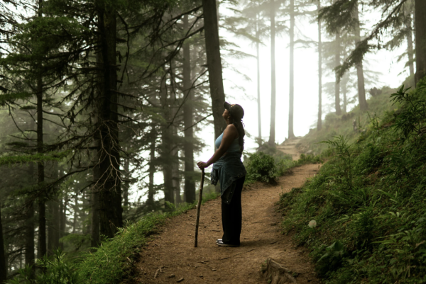 只帶一對鞋旅行是它!NB這款全能鞋被日韓推爆!防水透氣行萬步不累唔使用腳墊