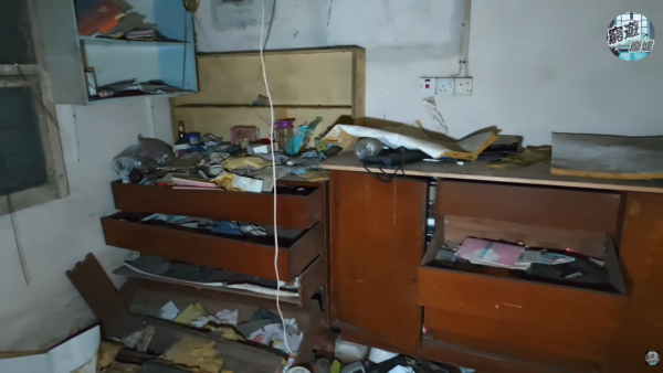 港人直擊轟動全港「四屍滅門命案」現場！小朋友衫仍掛衣架 網民：說不出的難受