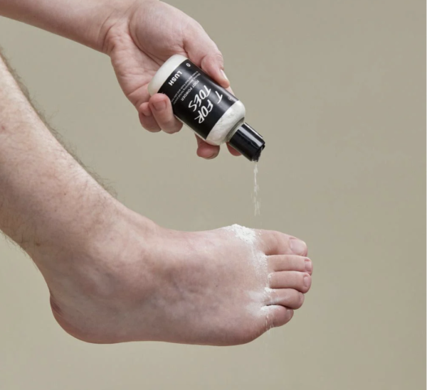 遊日必買！足部除臭神器「乾洗粉」吸汗抑菌 著雪靴行全日都無味！去居酒屋除鞋唔怕尷尬 