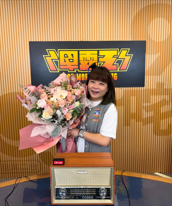 小儀結婚｜55歲小儀老公神秘身份疑似曝光 IG早有暗示！蘇民峰兩年前神預言應驗