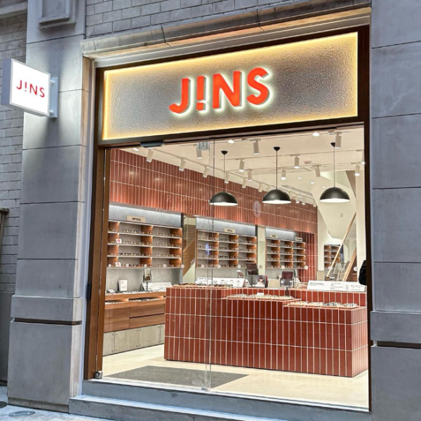 JINS X Chiikawa聯名眼鏡系列登場！必入手小八/兔兔圖案雕刻鏡腳即送限定版眼鏡盒