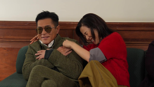 宣萱連環狂窒當眾施暴出手打古天樂？一舉動嚇到古仔縮開大喝：「唔好摸」