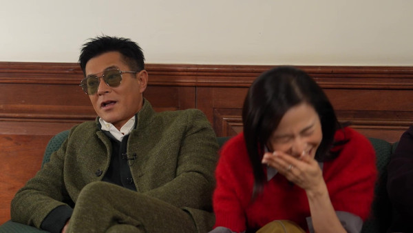 宣萱連環狂窒當眾施暴出手打古天樂?一舉動嚇到古仔縮開大喝:「唔好摸」