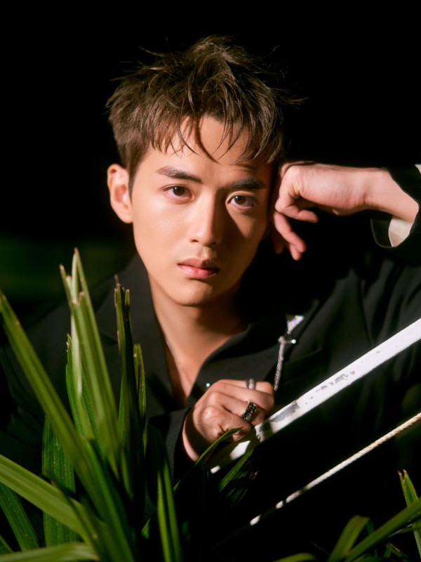 東張女神何沛珈證實與阮浩棕分手 親口承認回復單身！澄清曼谷獨遊療傷另有內情