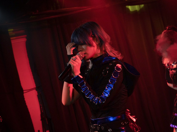 香港地下偶像【前篇】 揭袐舞台上的自我與爭扎 型格素人與Coser的地偶夢