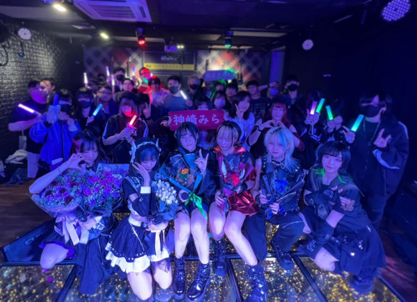 香港地下偶像【前篇】 揭袐舞台上的自我與爭扎 型格素人與Coser的地偶夢