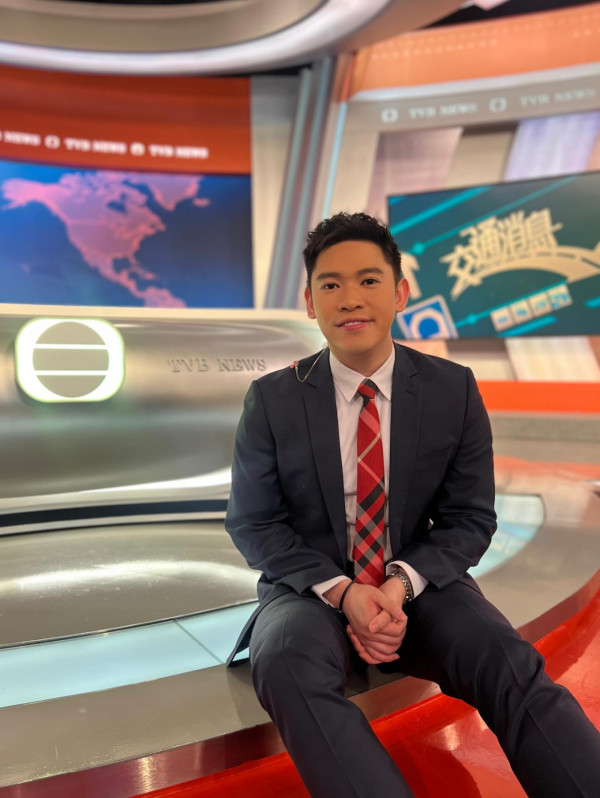 29歲TVB靚仔新聞主播宣佈離巢！撰長文揭7年辛酸史 直播中途流淚一幕最經典