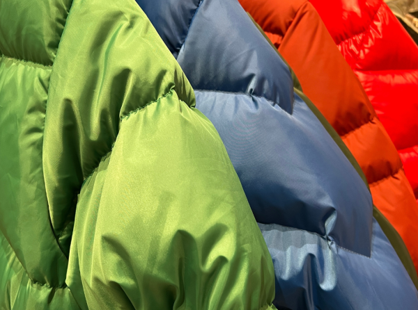 羽絨漏絨驚藏「致命風險」：細絨入肺可致呼吸衰竭 嚴重恐喪命！