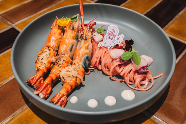 Esther Bunny主題餐廳登陸九龍灣/荃灣/屯門！1.8米打卡公仔/限定餐點/限量紀念品/可愛盲盒