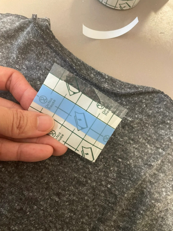 衣服標籤拮肉咪亂剪！越剪越痕？網傳1招「無痛移除」  網民：後悔太遲識