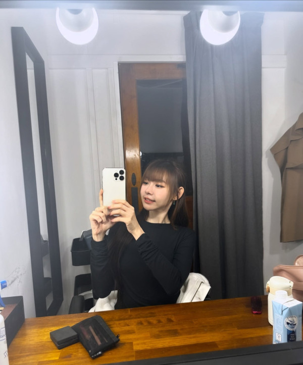 林明禎捨棄短髮重回長髮造型女人味爆發！抬頭誘惑視角震撼網民：流晒鼻血