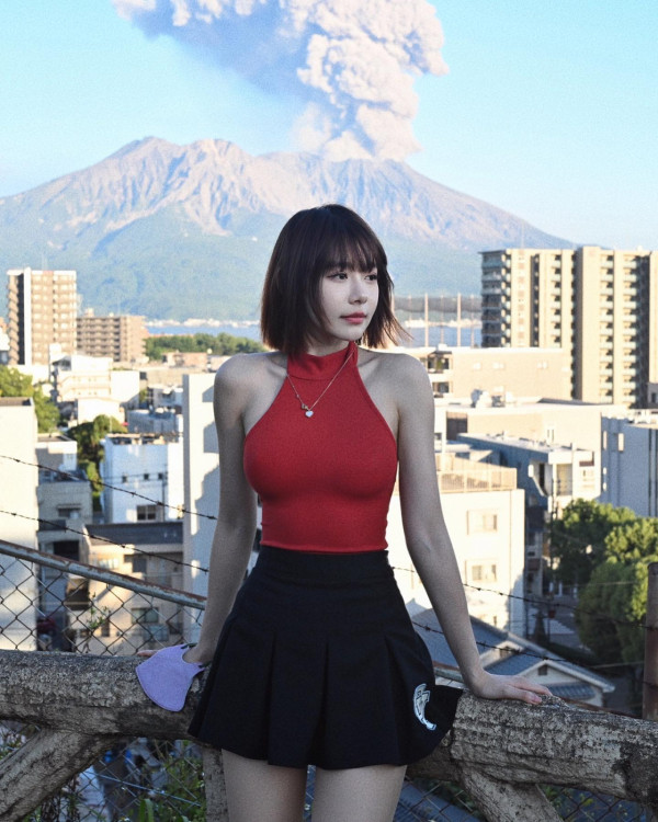 林明禎捨棄短髮重回長髮造型女人味爆發！抬頭誘惑視角震撼網民：流晒鼻血