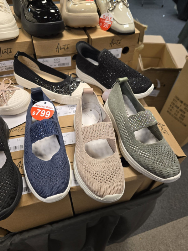 尖沙咀海港城新年開倉低至2折！休閒服飾/童裝/旅行用品特賣 COLE HAAN/Moonstar/Hallmark