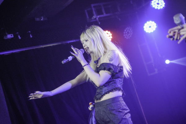 香港地下偶像【前篇】 揭袐舞台上的自我與爭扎 型格素人與Coser的地偶夢