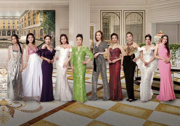 萬千星輝頒獎典禮2025｜10強官方場刊照曝光！C位暗藏得獎密碼 大熱竟然靠邊站...