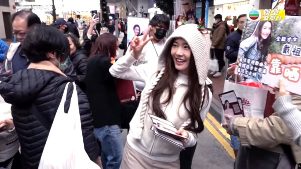 萬千星輝頒獎典禮2025｜10強官方場刊照曝光！C位暗藏得獎密碼 大熱竟然靠邊站...