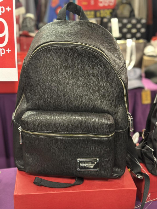 銅鑼灣時代廣場開倉低至1折！Doughnut/JANSPORT/FAIRFAX $199起！袋款/喼/外套/運動鞋新年特賣