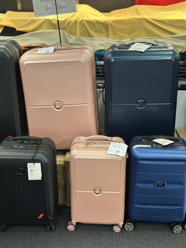 銅鑼灣時代廣場開倉低至1折！Doughnut/JANSPORT/FAIRFAX $199起！袋款/喼/外套/運動鞋新年特賣