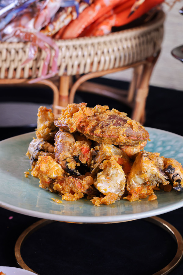 Hotel ICON推出「阿拉斯加帝王蟹松露花膠」自助餐  任食花膠葡撻／黑松露糯米飯／炒蟹／鴨肝