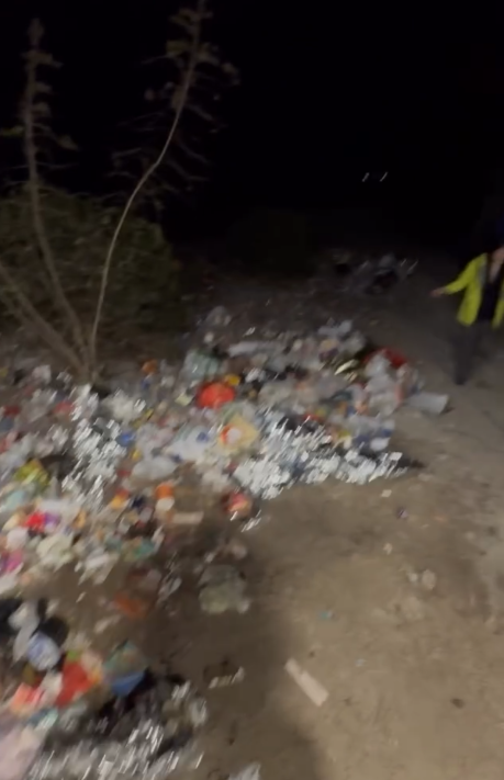 慎入！西貢天堂變地獄！公廁驚現「公仔麵撈排泄物」　網民：香港史上最癲