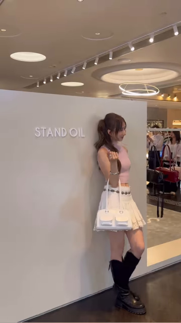 鍾柔美疑被踢爆假A0後扮冇事發生？首度蒲頭發聲10字回應反被鬧爆